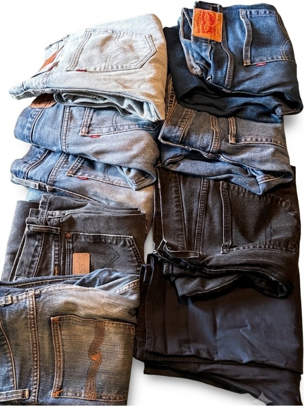 Light Wash Straight Leg Jeans, 9 pairs eager to sell.
